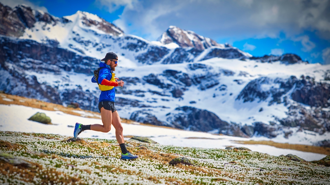 best-trail-running-shoes-2024-man-running-down-hill